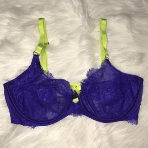 Victoria’s Secret bra